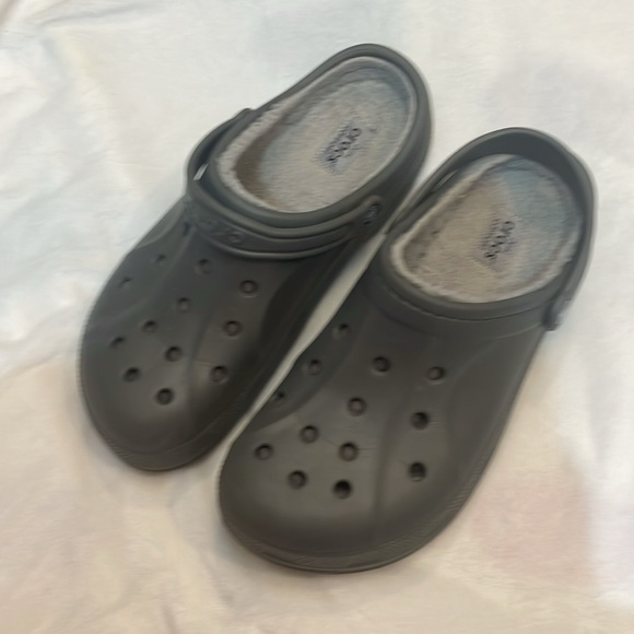 Men´s Dual Comfort Gray Lined Comfy And Warm Crocs....